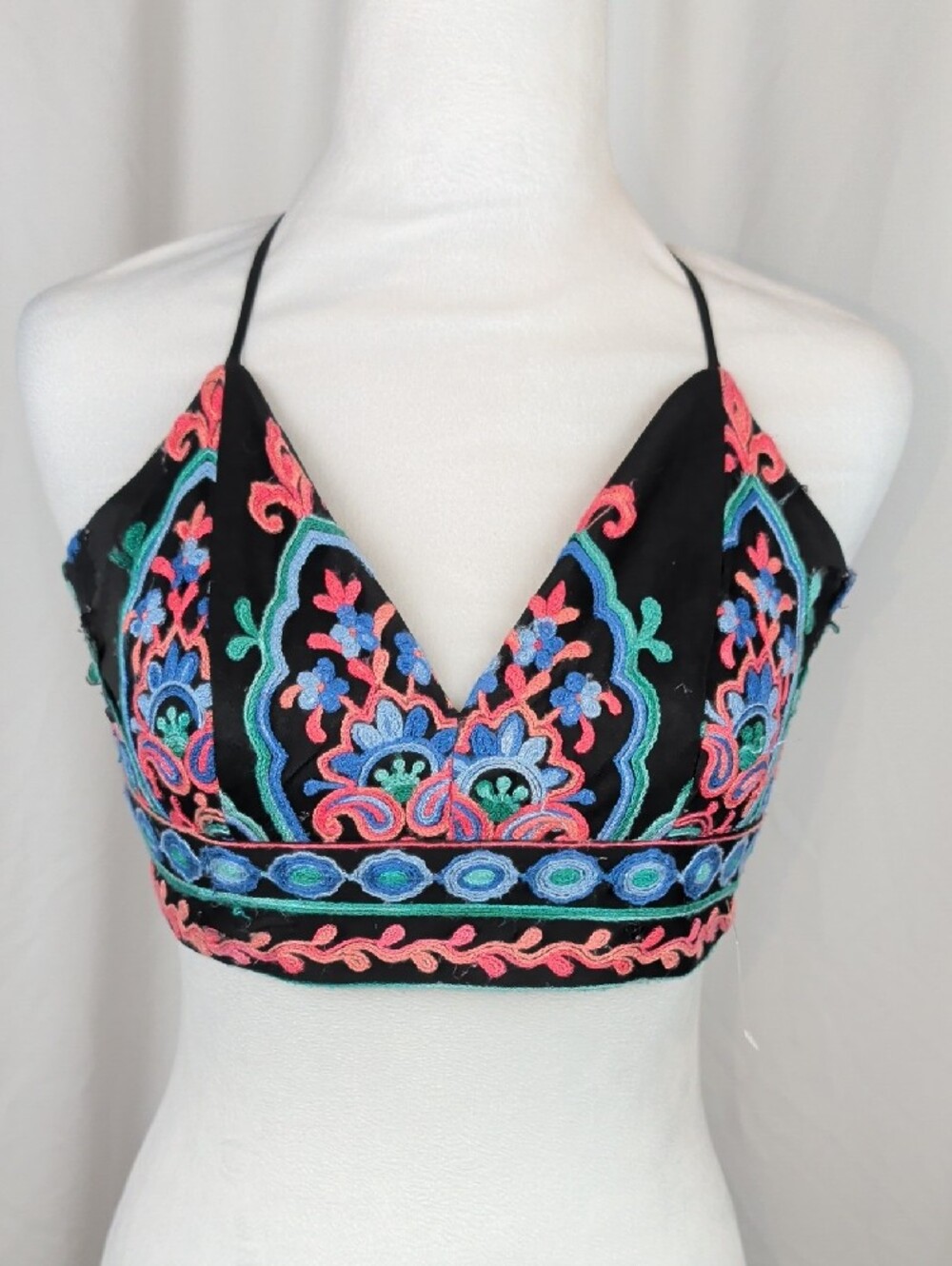 EUC A'Gaci Embroidered Lace Up Boho Crop Top S
